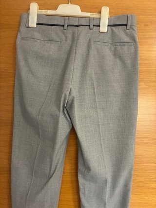 Chaqueta Zara Man Gris y pantalon