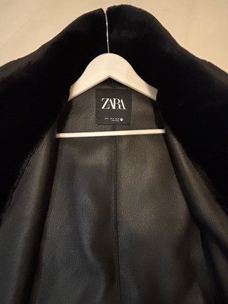 Abrigo Zara terciopelo interior piel Negro Talla M