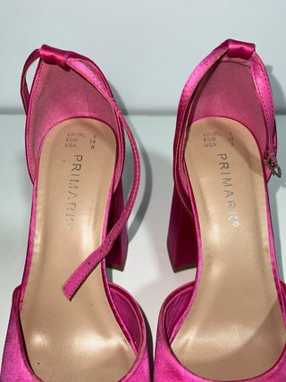 Tacones rojos Primark talla 38