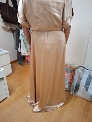 Vestido largo dorado fiesta