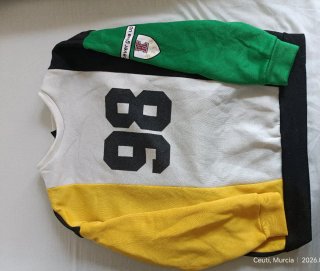 Sudadera con número 98