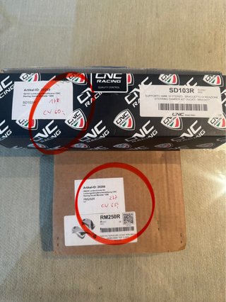 Ducati Monster 1200,R y S.Torreta,brida dirección.