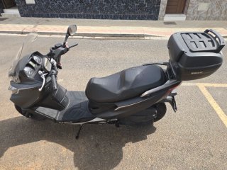 KYMCO X-Town 125 Maxi Scooter Negra/Gris