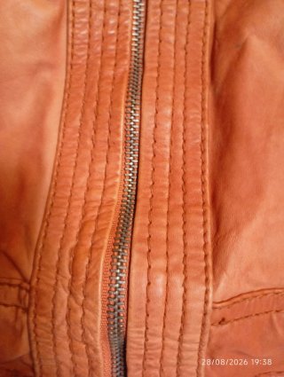 Chaqueta Cuero Genuino Naranja Bershka Talla L