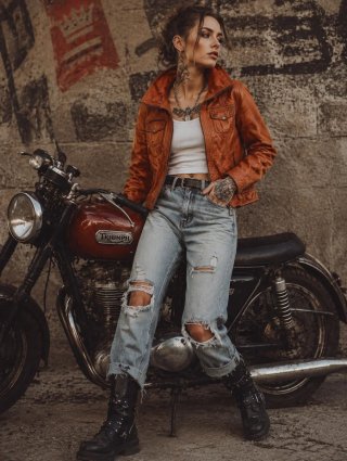 Chaqueta Cuero Genuino Naranja Bershka Talla L