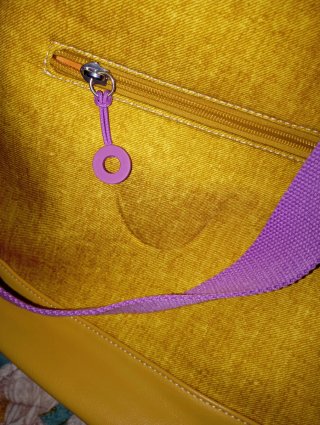 ( NUEVO ) Bolso Caminatta Otoñal Amarillo y Morado