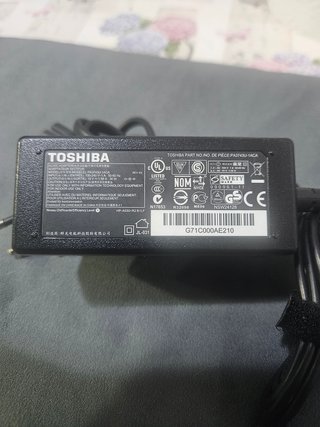 Cargador Toshiba PA3743U-1ACA
