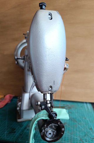 Máquina de coser PFAFF 28.15