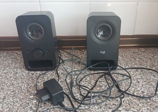 Altavoces Logitech