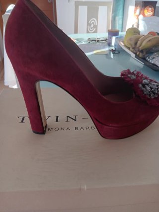Zapatos Twin-Set rojos con pedrería