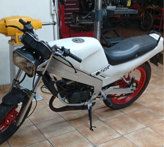 Yamaha TZR 80 restaurada
