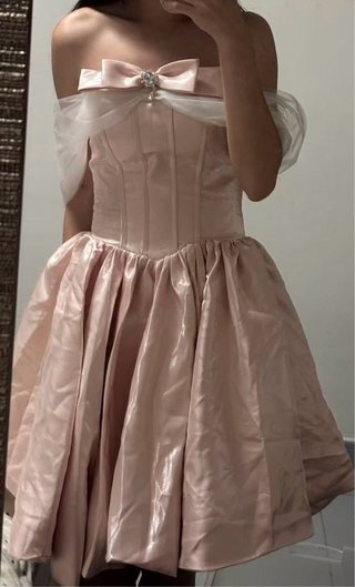 Vestido rosa de fiesta