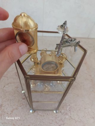 Vetrinetta esagonale vintage da collezione