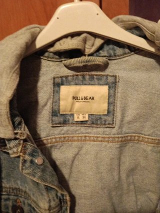 Chaqueta vaquera con capucha Pull&Bear Talla M