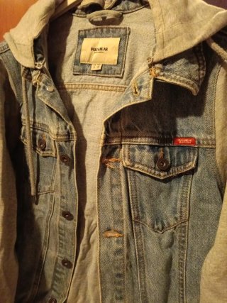 Chaqueta vaquera con capucha Pull&Bear Talla M