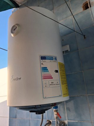 Calentador eléctrico Emelson blanco