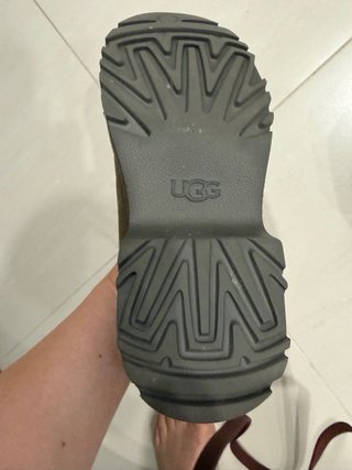 UGG Neumel Boots Cozy Clog Marrón Talla 38