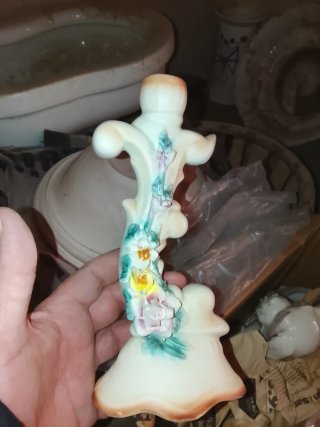 Raccolta di oggetti d'antiquariato e vari