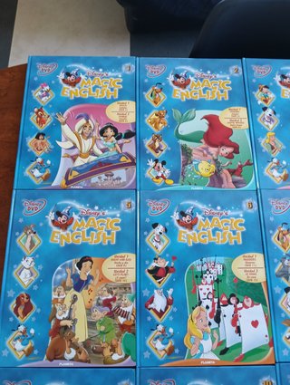 Lote 13 Libros + 6 DVDs Disney Magic English
