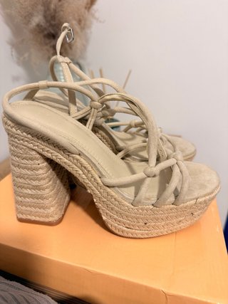 Sandalias esparto cuña beige