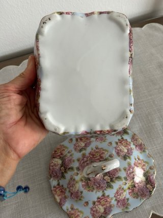 Joyero porcelana flores azul y rosa