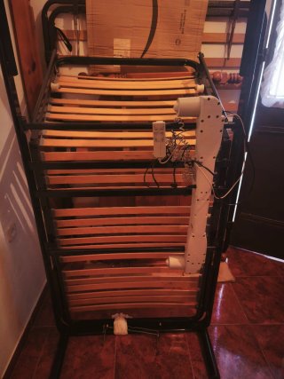 Cama articulada eléctrica con mando