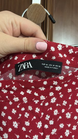 Falda pantalón corta estampada floral roja