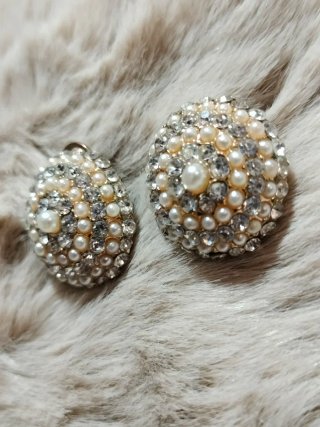Pendientes vintage perlas y pedrería