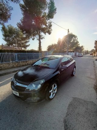 Opel Astra gtc 1.7