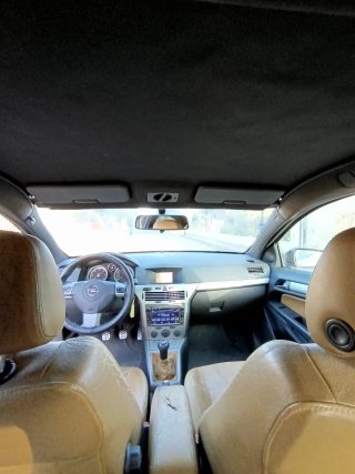 Opel Astra gtc 1.7