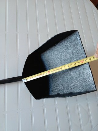 Recogedor de hierro para chimenea