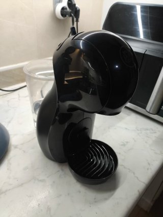 Cafetera Dolce Gusto Krups Negra