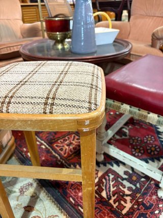 TABURETE DE MADERA