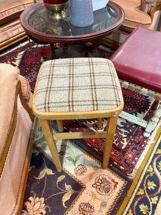 TABURETE DE MADERA