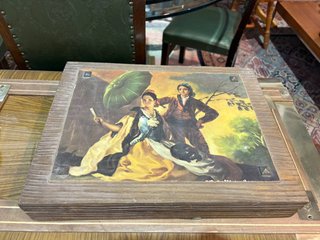 ANTIGUA CAJA CON IMAGEN GOYA