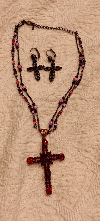 Conjunto Gótico Vintage Colgante y Pendientes