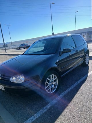 Volkswagen Golf 2003