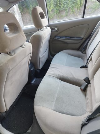 Nissan Almera 2000