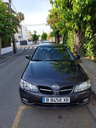 Nissan Almera 2000