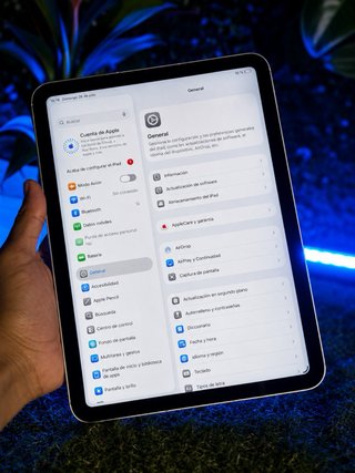 iPad Apple 11ª Gen WiFi + Cellular 27 CICLOS