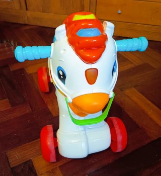 Correpasillos Caballo Clementoni