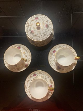Tris tazzine da caffè con zuccheriera