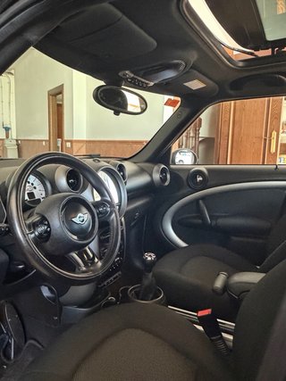 MINI Countryman 2012