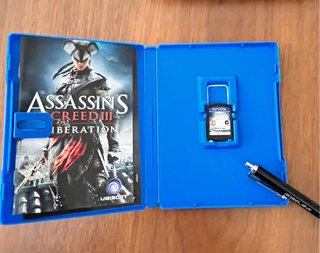 PS Vita + Accesorios + 2 Juegos