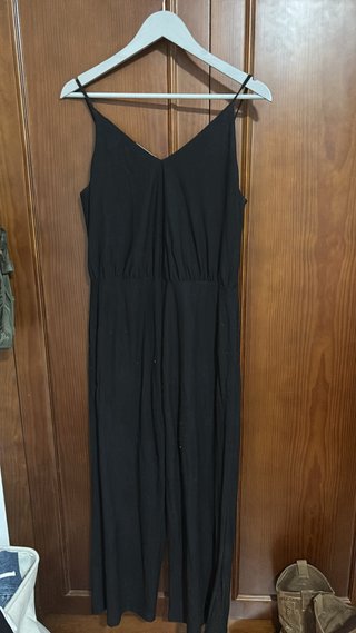 Mono negro tirantes lazo cintura