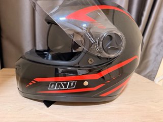 Casco de moto DAYU negro y rojo TOTALMENTE nuevo