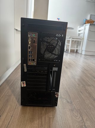 PC Gaming Ryzen 5 3600 + RTX 3050 Hummer