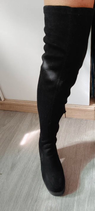 Botas altas de ante negras