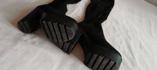 Botas altas de ante negras