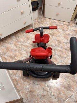 Triciclo evolutivo rojo y negro